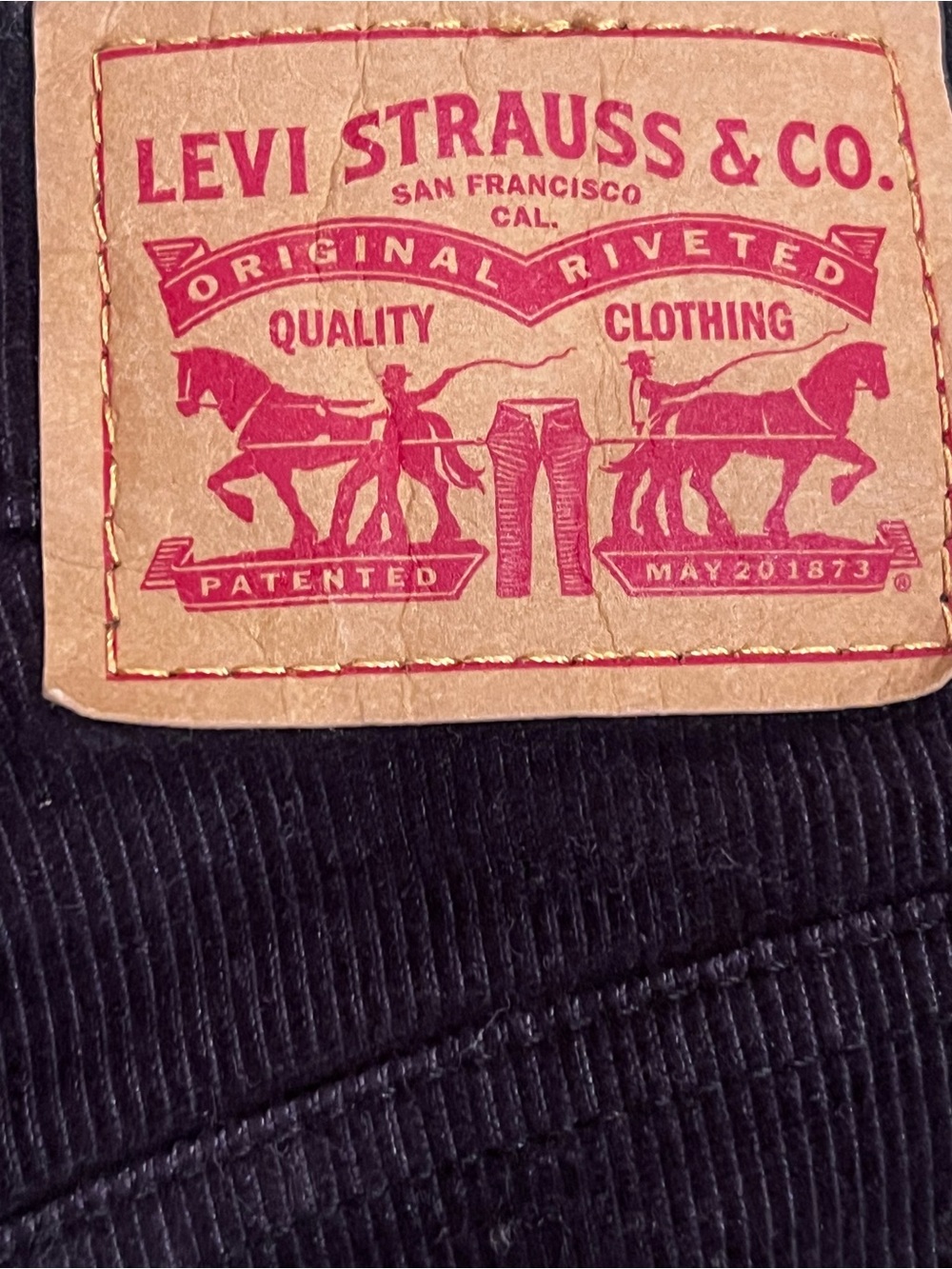 Levi's Women's Ribcage Straight Ankle Black Corduroy Indie/Dark Academia Jean - Picture 4 of 8